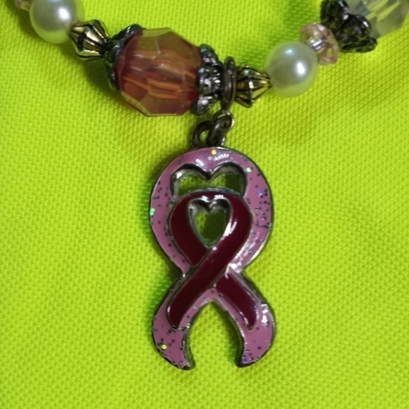 Pink breast cancer toggle beaded bracelet faux pearl goldtone silvertone - Picture 2 of 5